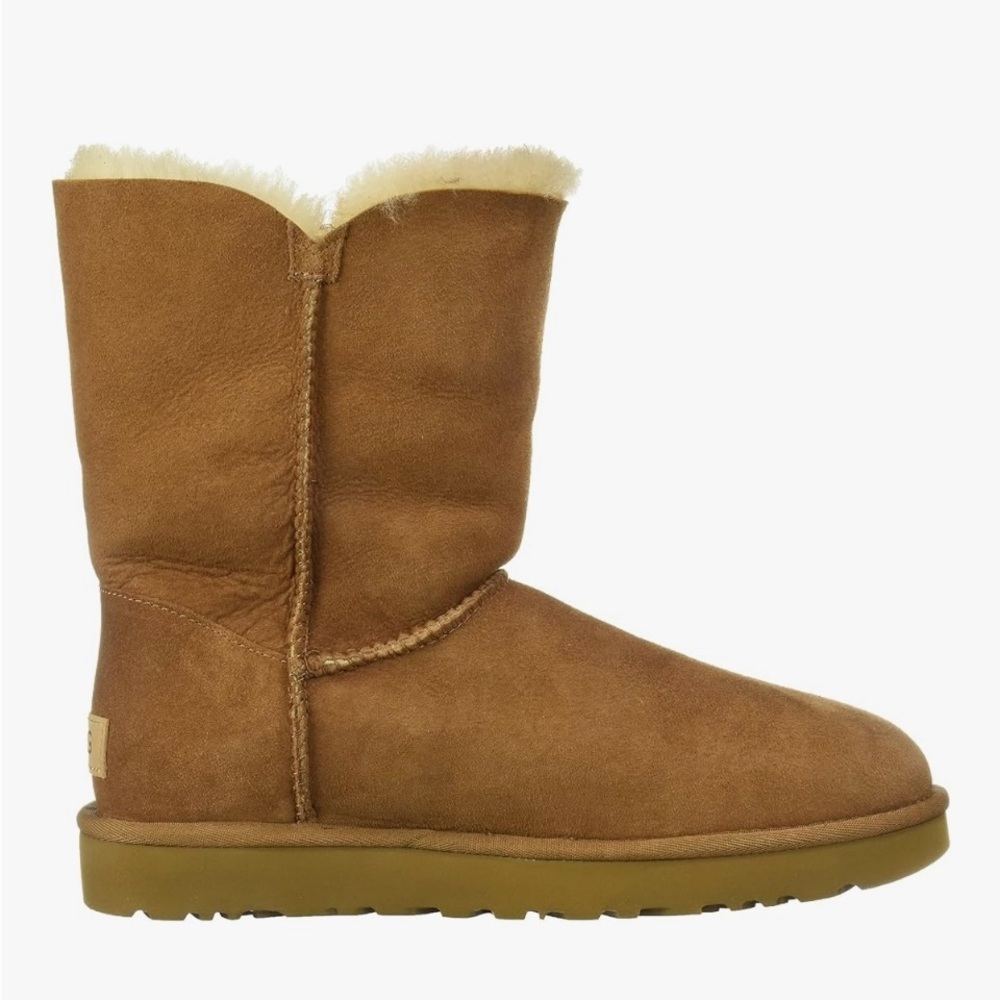 UGG Bailey Button ll Boot size 10 - Picture 4 of 16